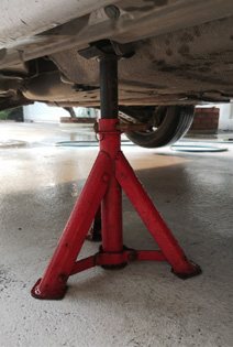 The car jack stands essential accessory